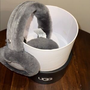 Ugg Classic Sheepskin Ear Muffs Brand new in Ugg box